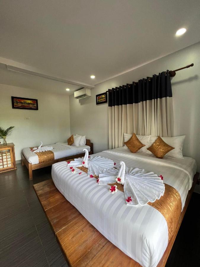 Готель The Moon Kampot Boutique Екстер'єр фото