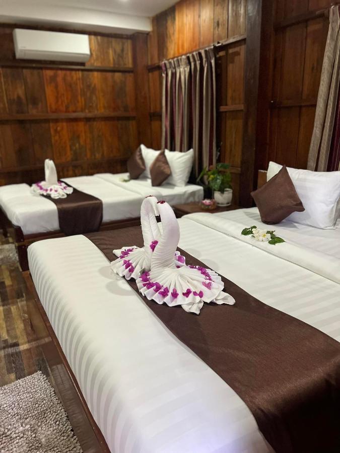 Готель The Moon Kampot Boutique Екстер'єр фото