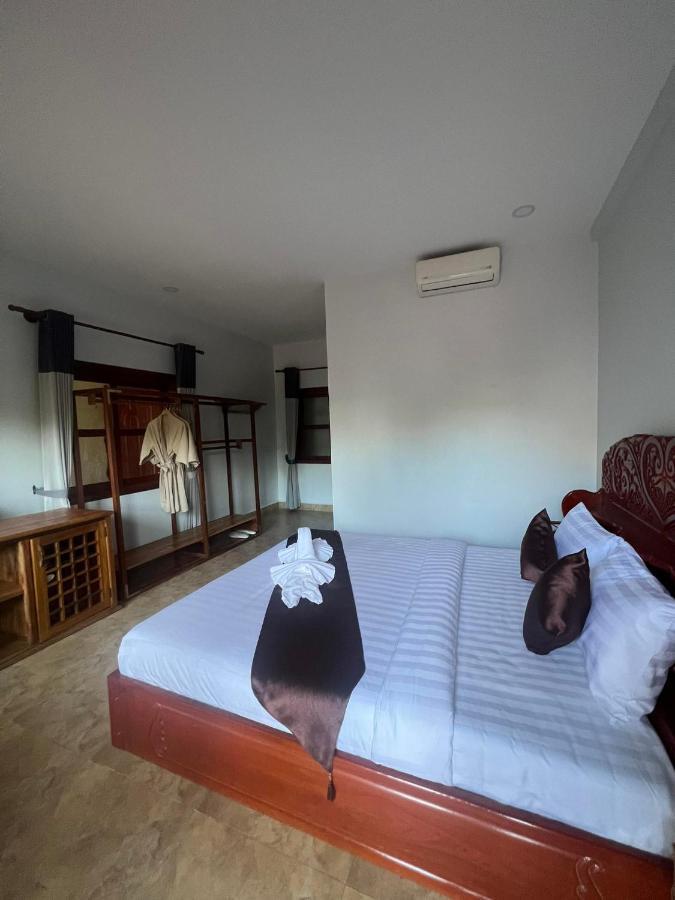 Готель The Moon Kampot Boutique Екстер'єр фото