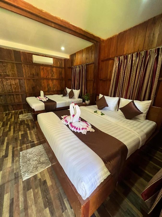 Готель The Moon Kampot Boutique Екстер'єр фото