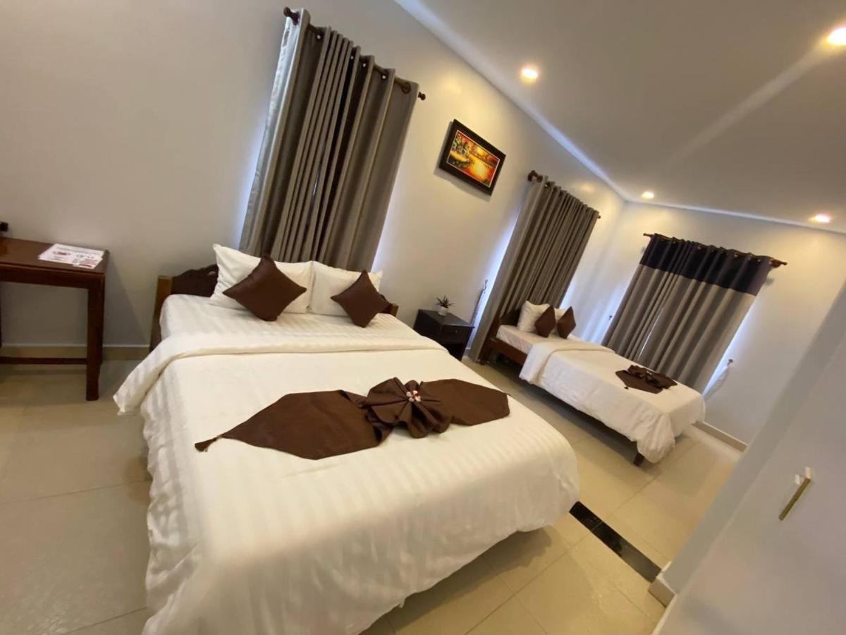 Готель The Moon Kampot Boutique Екстер'єр фото